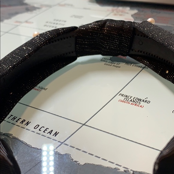 Pearl HeadBand - Picture 3 of 3